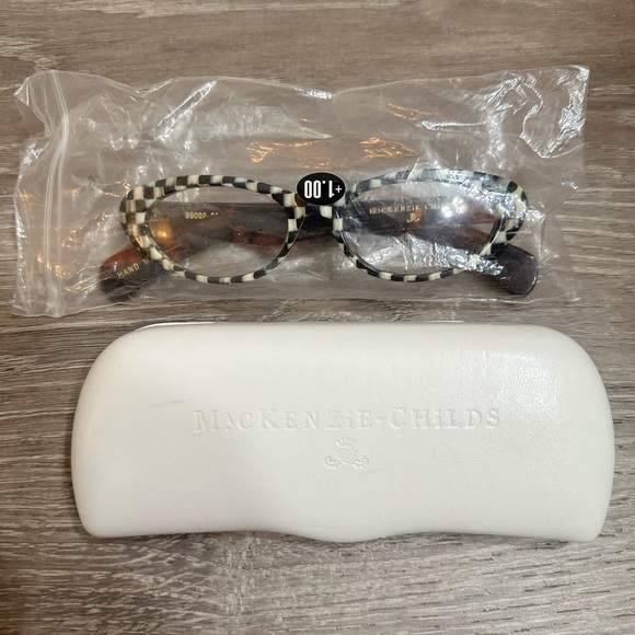 MacKenzie-Childs reading glasses - Picture 1 of 7
